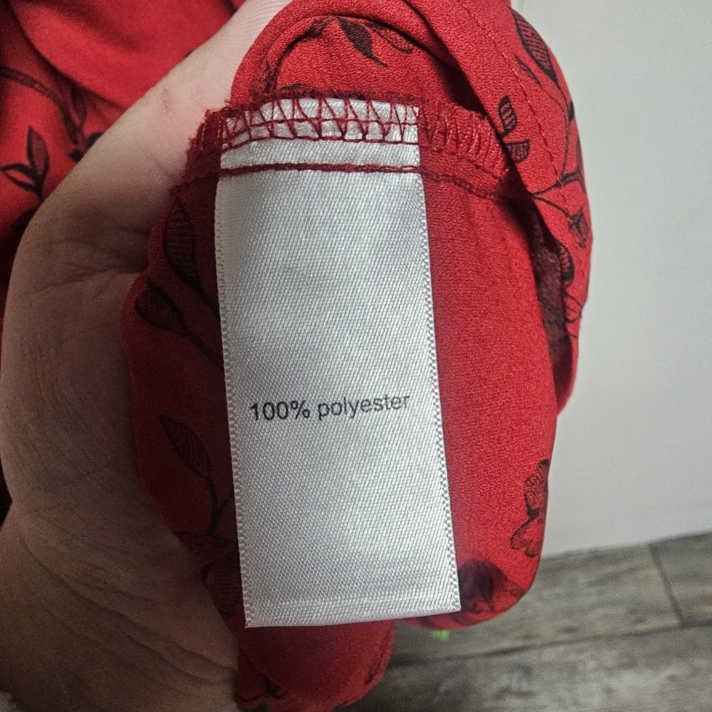 Maurice's Winona Red and Black Floral Button Down‎ Blouse Roll Tab Sleeves - Picture 7 of 8